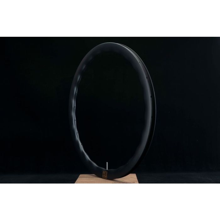 380g 700C Wavy Carbon Rims 31mm Wide 45mm Deep 31GAR45W