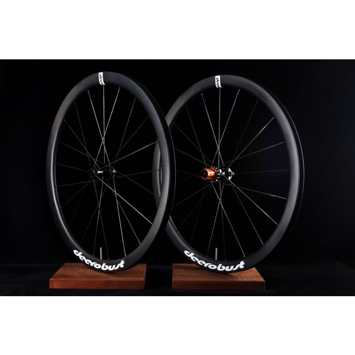 700C UltraLite Carbon Spoke Wheelset Disc 28丨32mm Wide Asymmetric
