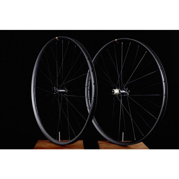 29er MTB XC Cross Country Carbon Wheelset 33mm Wide 20mm Deep Asymmetric