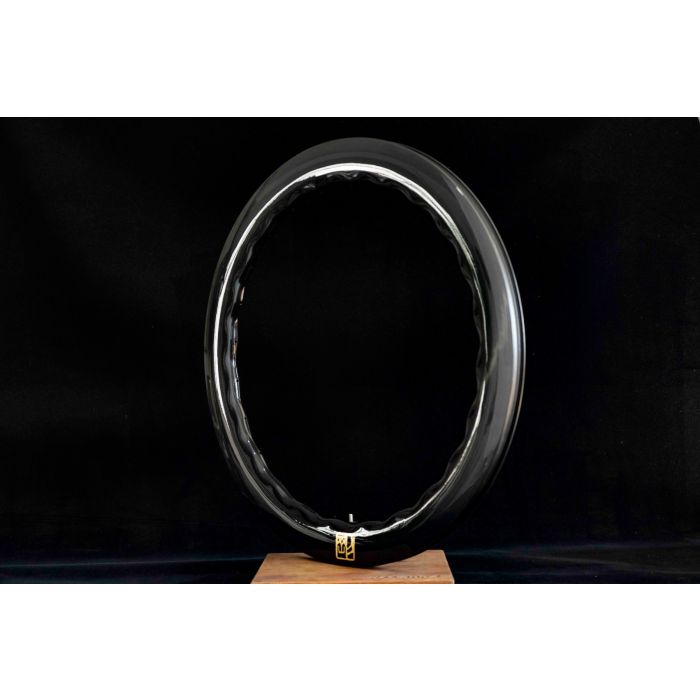 490g 700C Wavy Carbon Rims 28mm Wide 68mm Deep TC68-28W